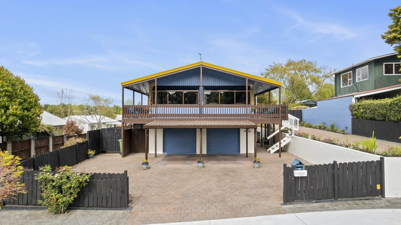 42 Pelorus Street, Glenview, Hamilton - Carousel 1