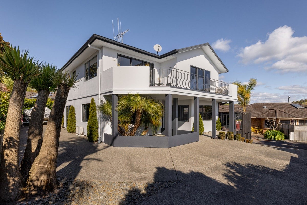 22 Talbot Place, Welcome Bay, Tauranga - Carousel 1