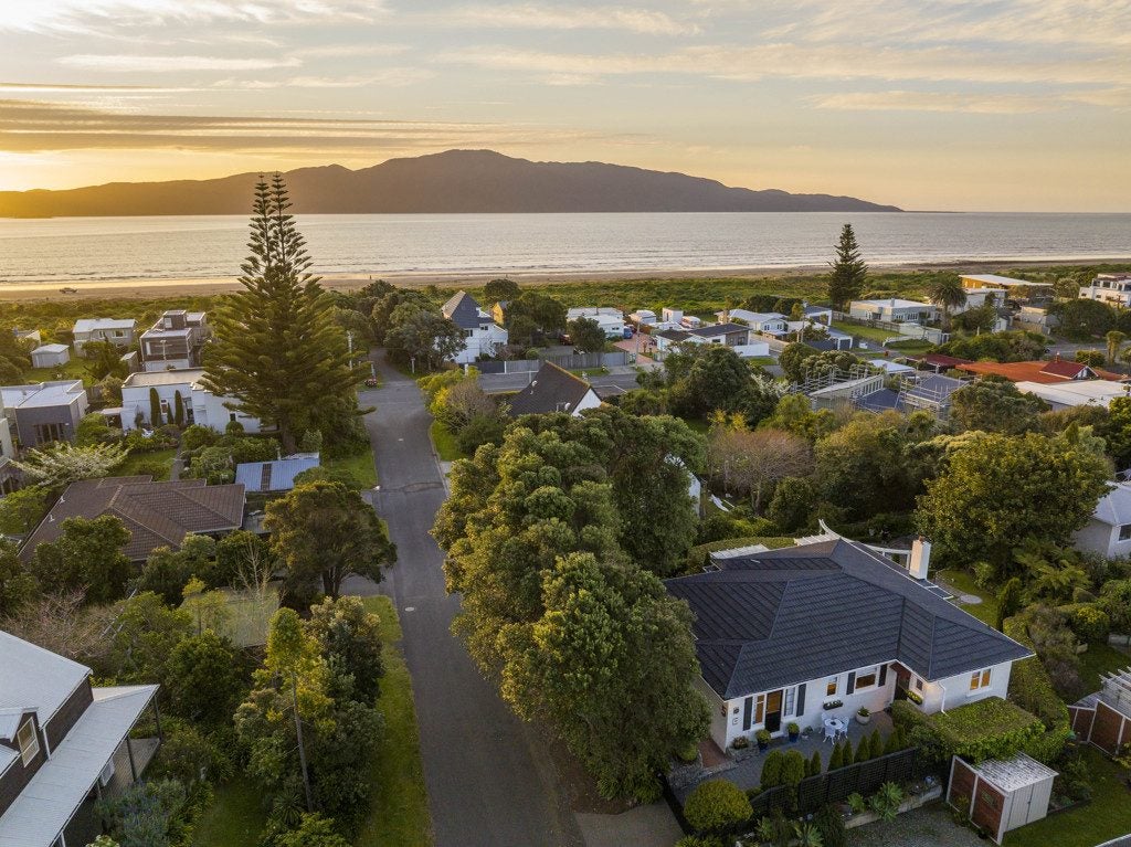 5 Arthur Street, Paraparaumu Beach, Paraparaumu - Carousel 2