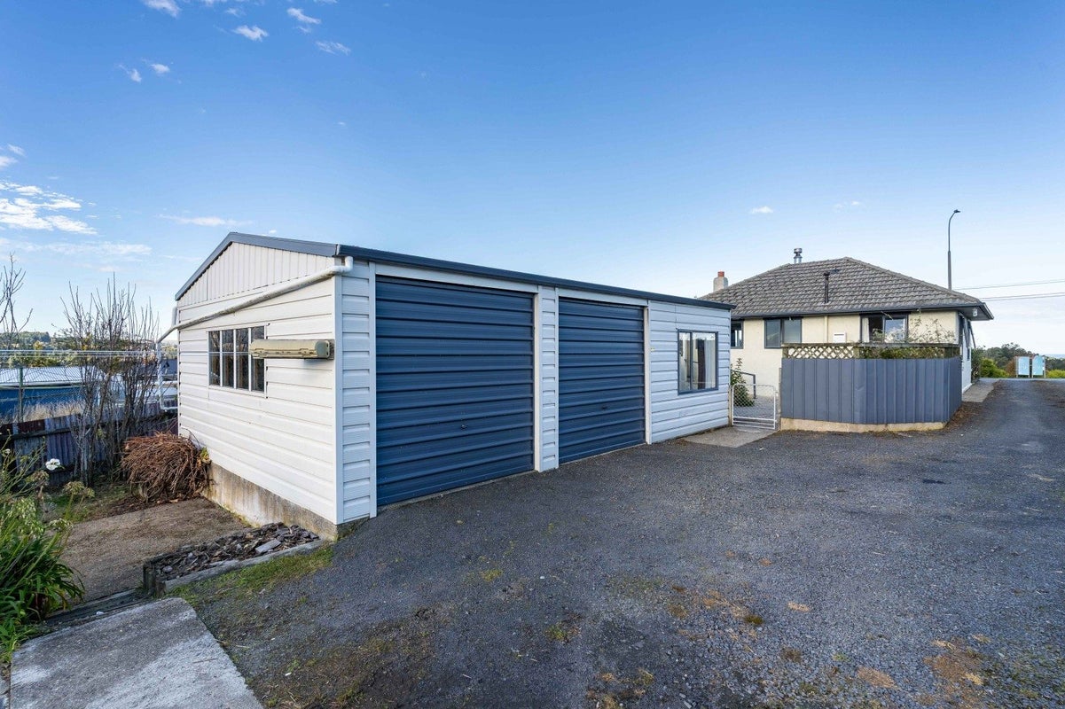 128 Main Road, Fairfield, Dunedin - Carousel 1