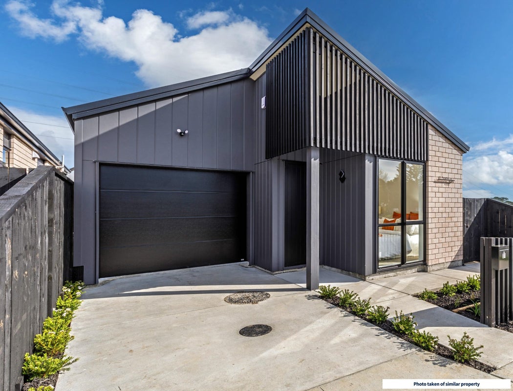 29 Paretao Street, Massey, Auckland - Carousel 1