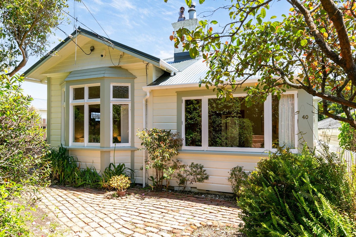 40 Hamilton Road, Hataitai, Wellington - Carousel 1