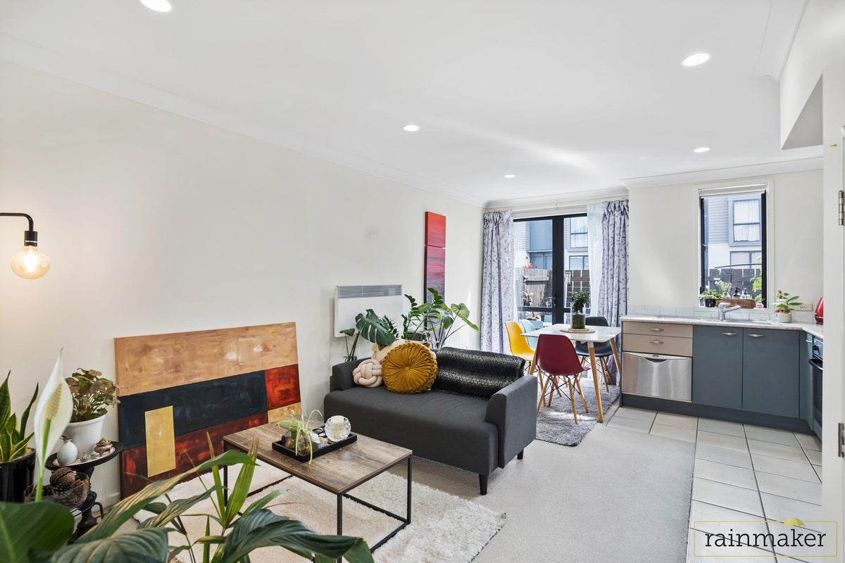 20/51 Ireland Road, Panmure, Auckland - Carousel 1
