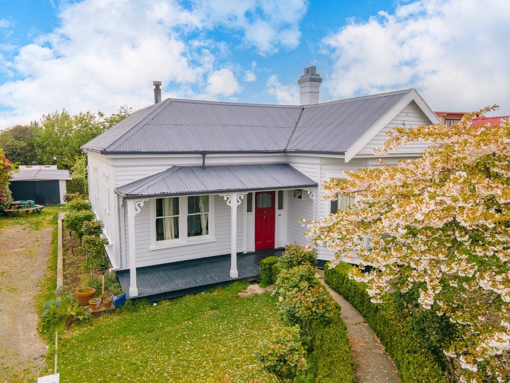 19 Rhodes Street, Waimate, Waimate - Carousel 1