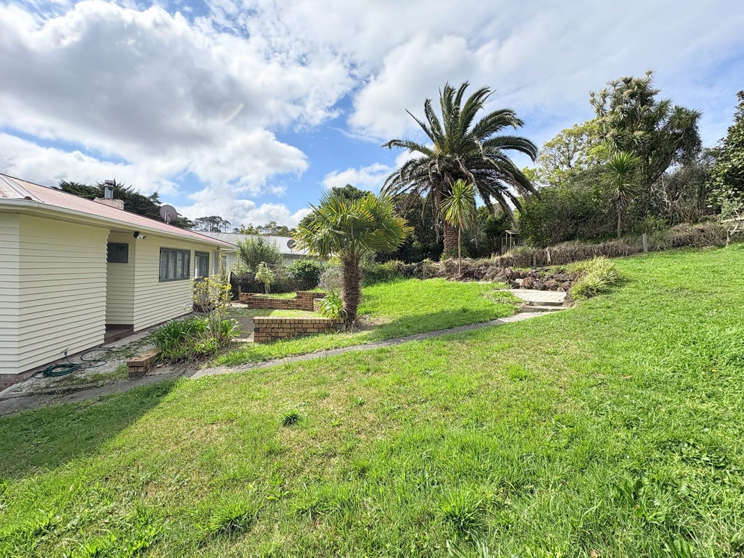 1/41 Merriefield Avenue, Forrest Hill, Auckland - Carousel 16