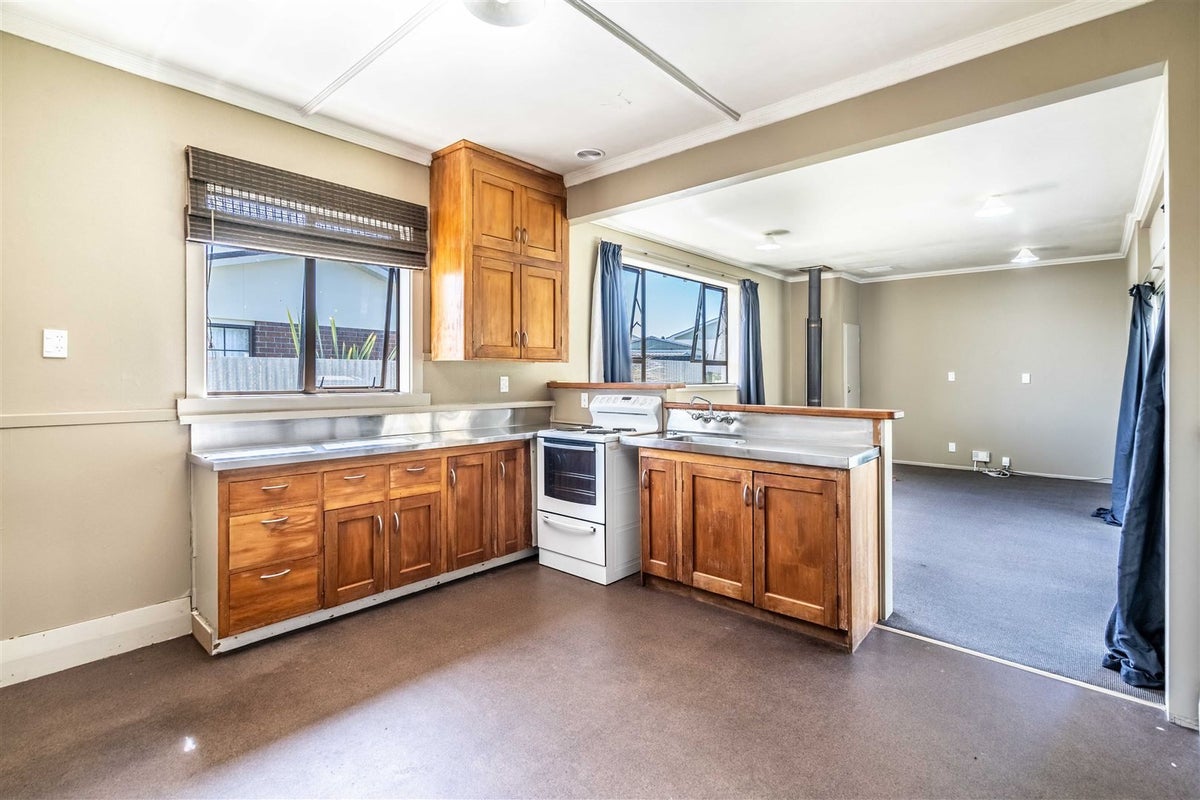 26 Moulson Street, Strathern, Invercargill - Carousel 2