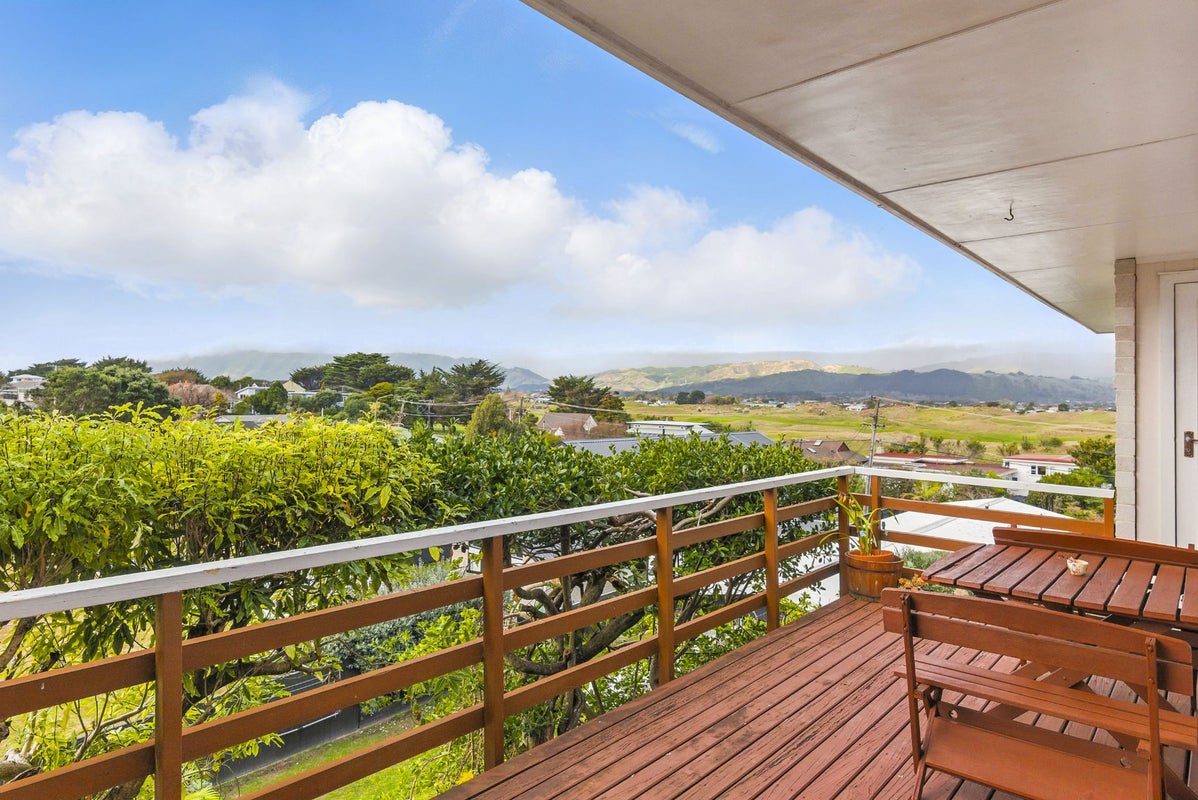 57A Golf Road, Paraparaumu Beach, Paraparaumu - Carousel 1