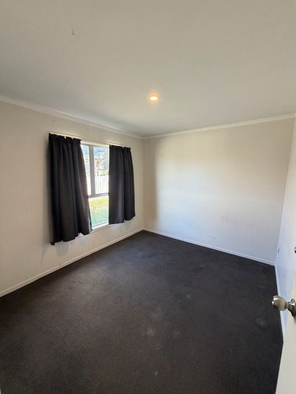 2-3/240 Clayton Road, Pukehangi, Rotorua - Carousel 5