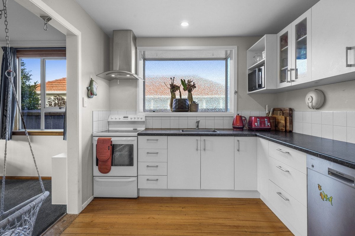 17 Aurora Street, Hei Hei, Christchurch - Carousel 2