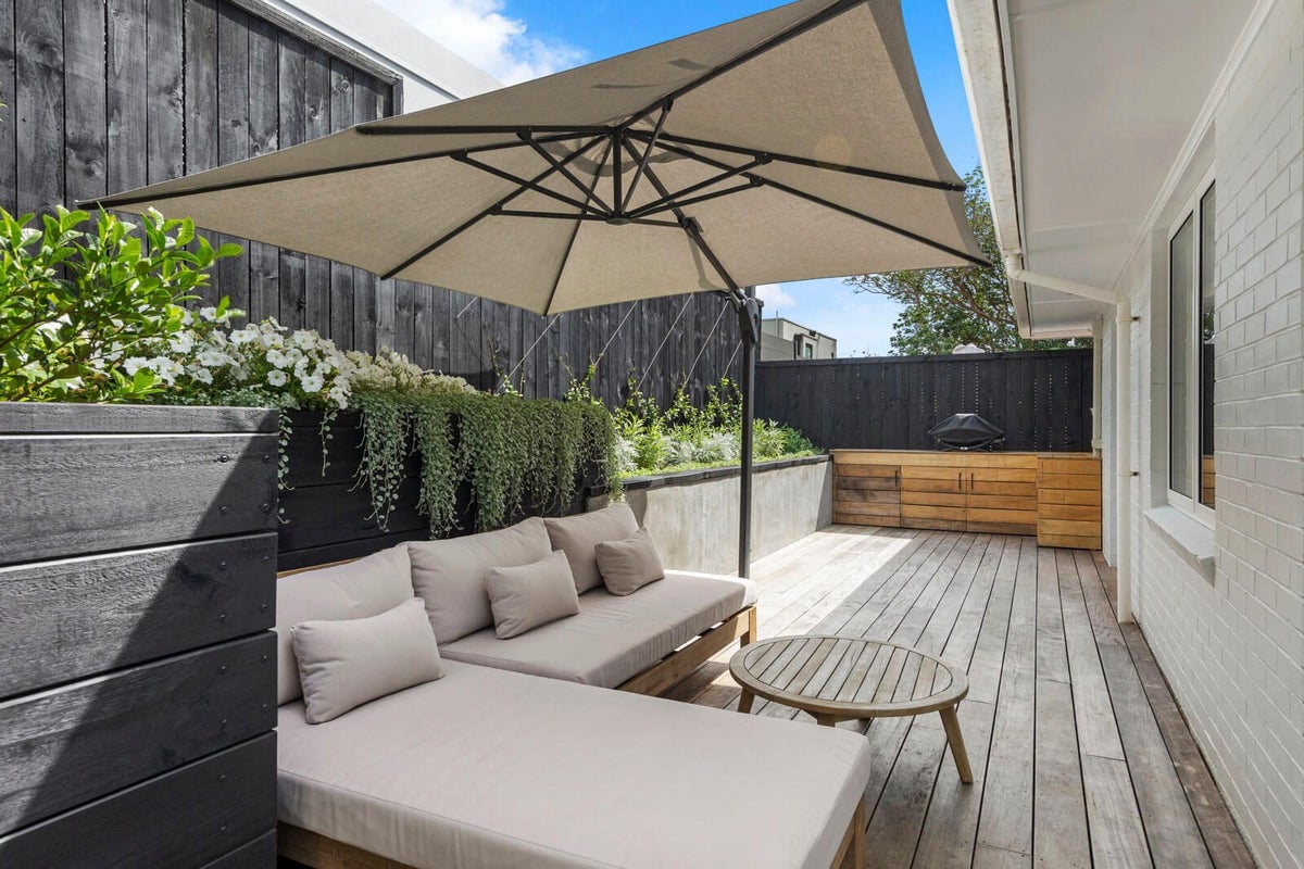 1/10 Yattendon Road, St Heliers, Auckland - Carousel 2