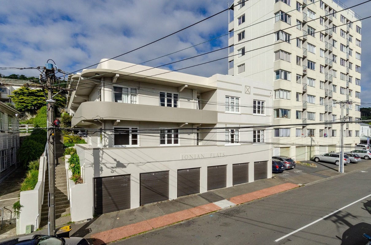 123 Brougham ST, Mount Victoria, Wellington - Carousel 1