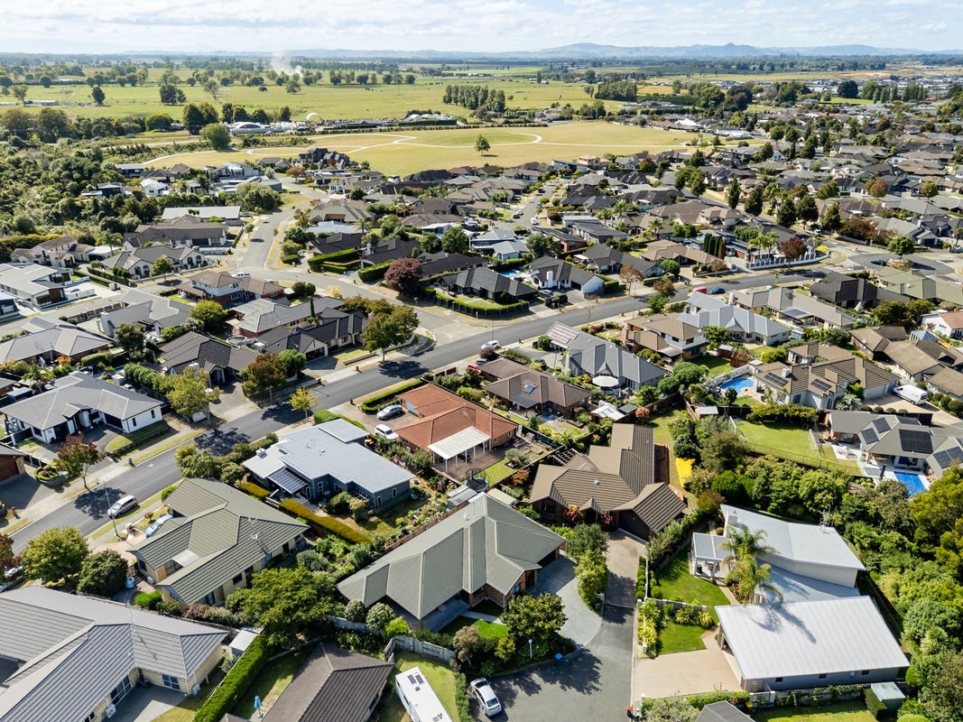 9 Aspen Court, Huntington, Hamilton - Carousel 25