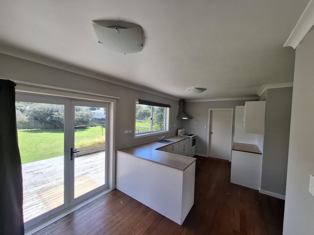 33 Shirley Street, Mangakakahi, Rotorua - Carousel 1