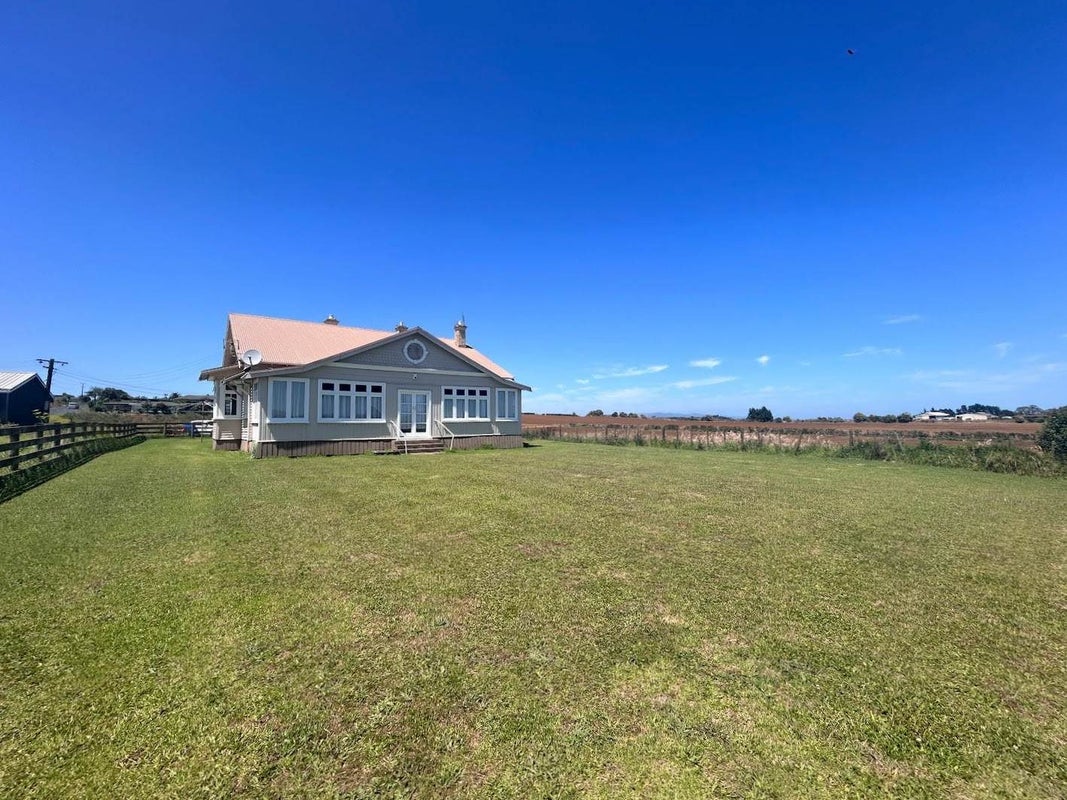 3 Rogers Road, Pukehina, Te Puke - Carousel 2