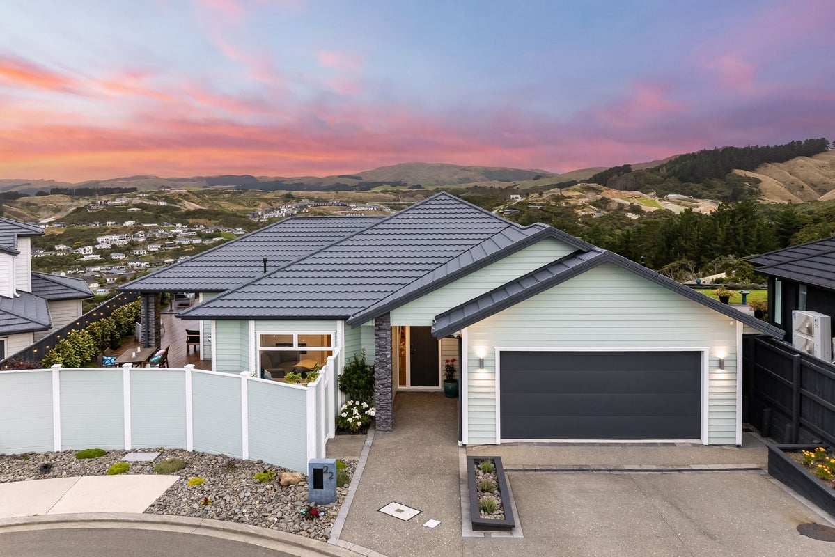 22 Topsail Way, Whitby, Porirua - Carousel 1