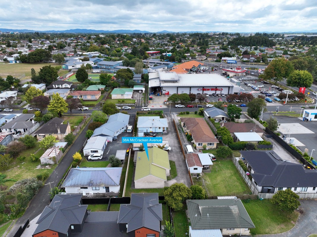 38A McCracken Avenue, Hillcrest, Hamilton - Carousel 2