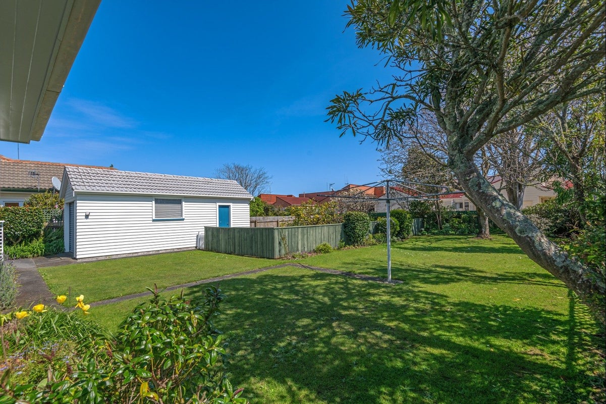 8 Moana Street, Hokowhitu, Palmerston North - Carousel 12