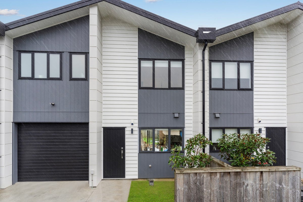 4/81 Pilkington Road, Panmure, Auckland - Carousel 2