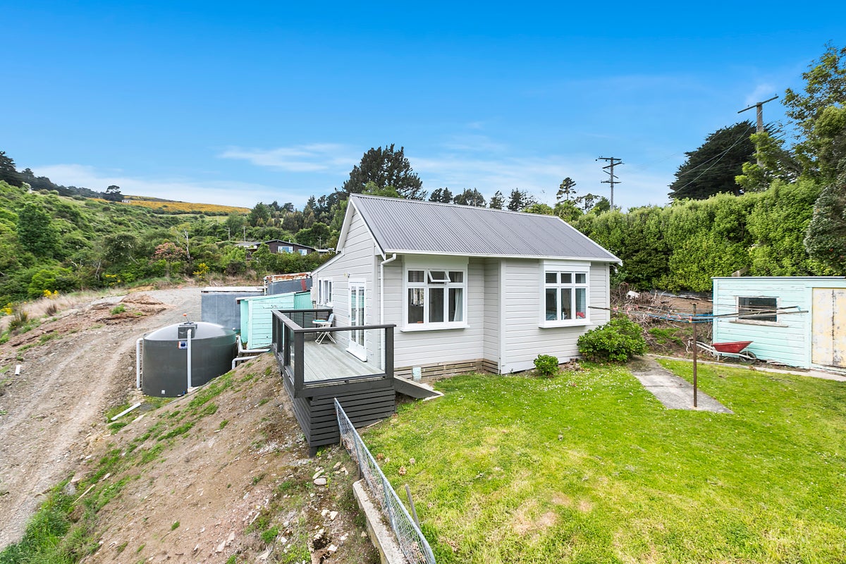 521 Pine Hill Road, Pine Hill, Dunedin - Carousel 1