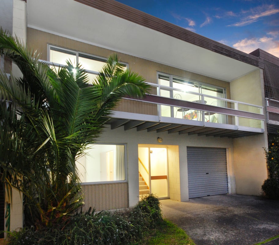 3/72 Cockayne Crescent, Sunnynook, Auckland - Carousel 1