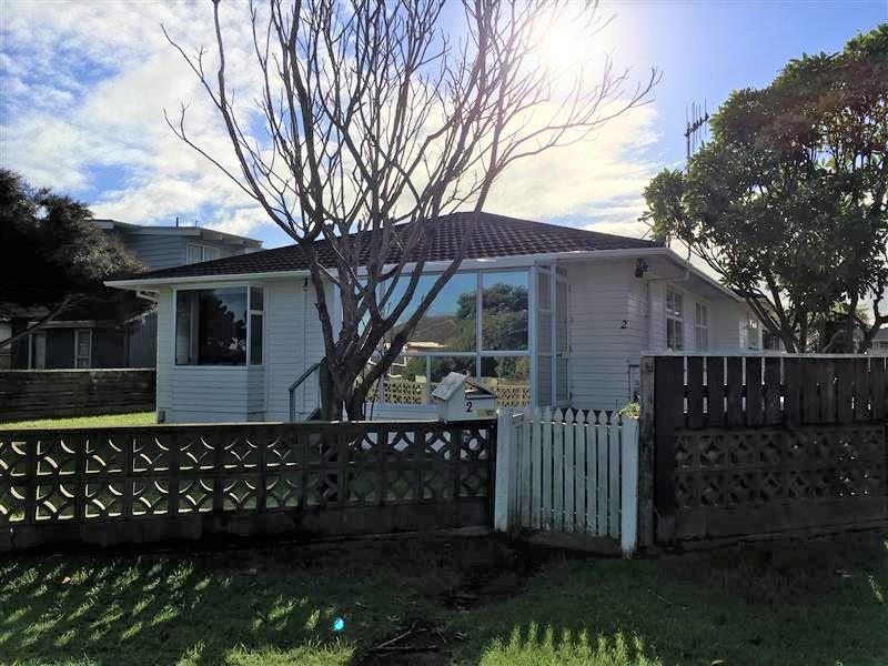 2 Watson Drive, Paraparaumu Beach, Paraparaumu - Carousel 1