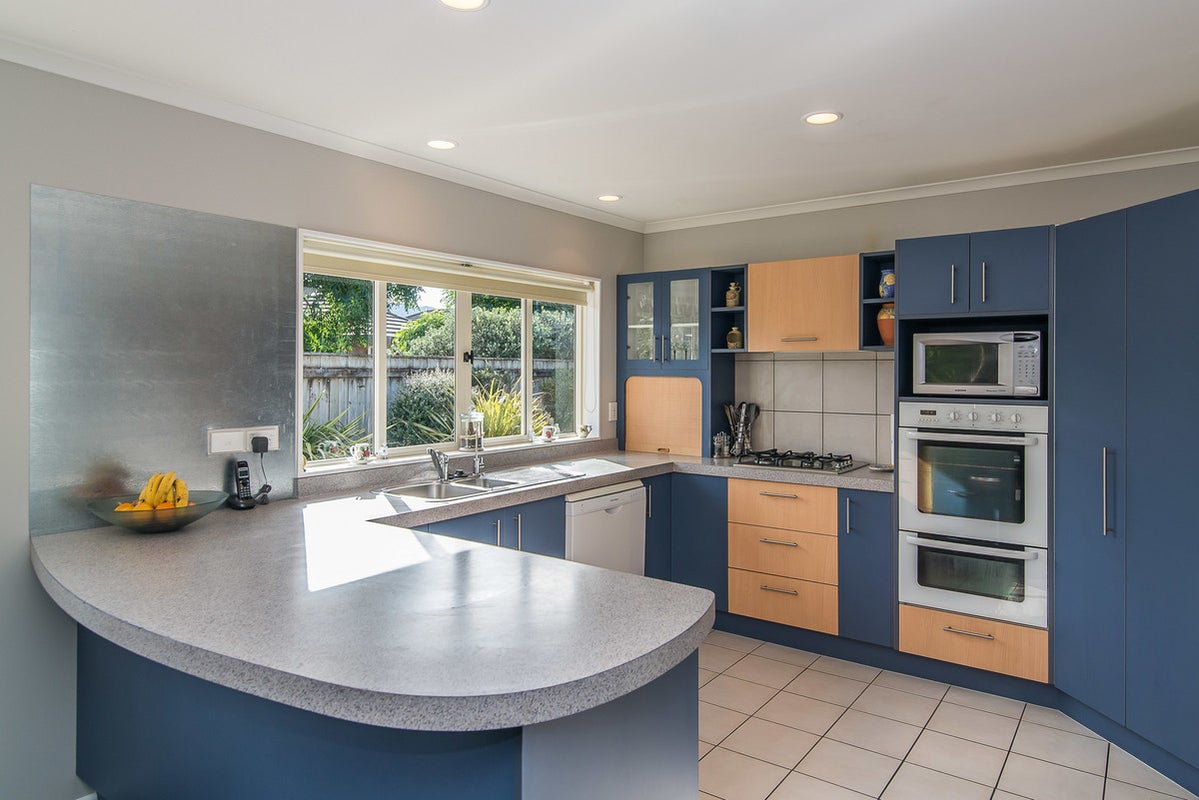 8 Ashleigh Way, Waikanae Beach, Waikanae - Carousel 2