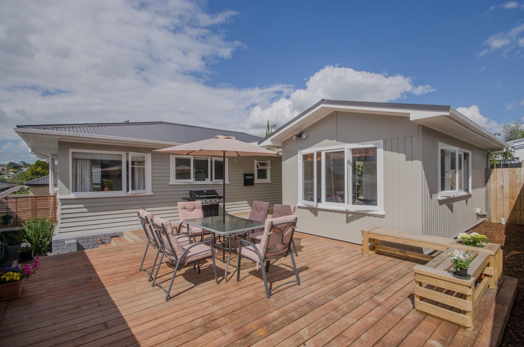 84A Triangle Road, Massey, Auckland - Carousel 2