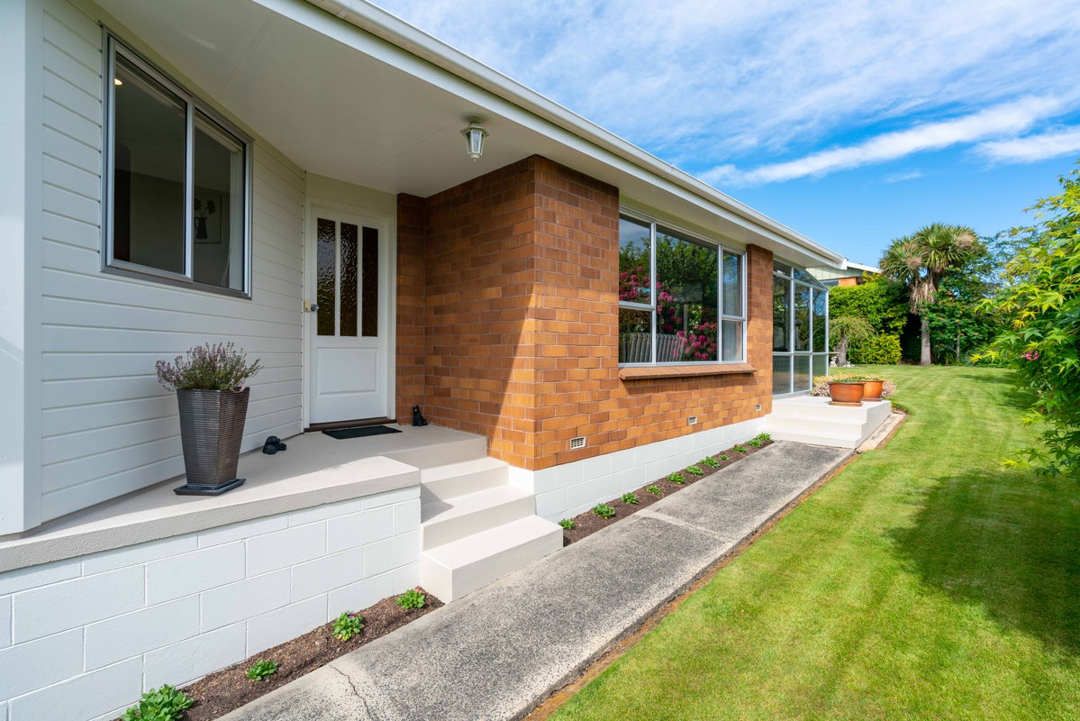 39 Bremner Street, Fairfield, Dunedin - Carousel 1
