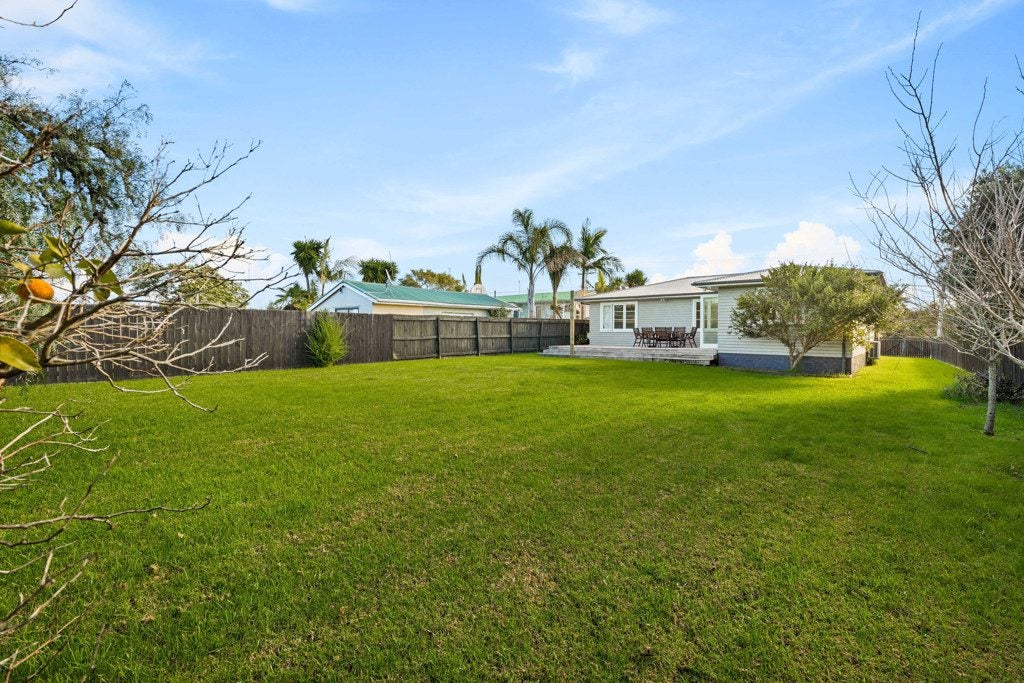 118 Matipo Road, Te Atatu Peninsula, Auckland - Carousel 2