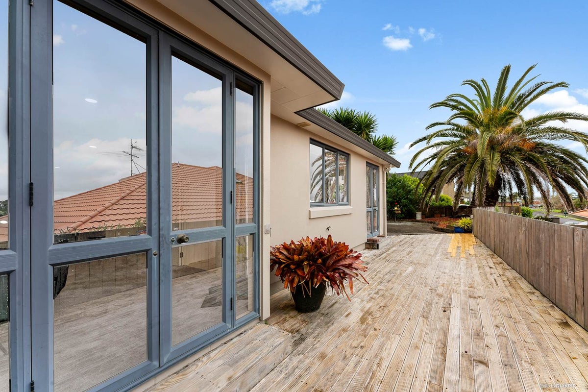29 Lamia Place, The Gardens, Auckland - Carousel 2