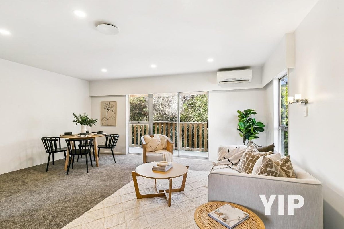 15B Caesars Place, Churton Park, Wellington - Carousel 2