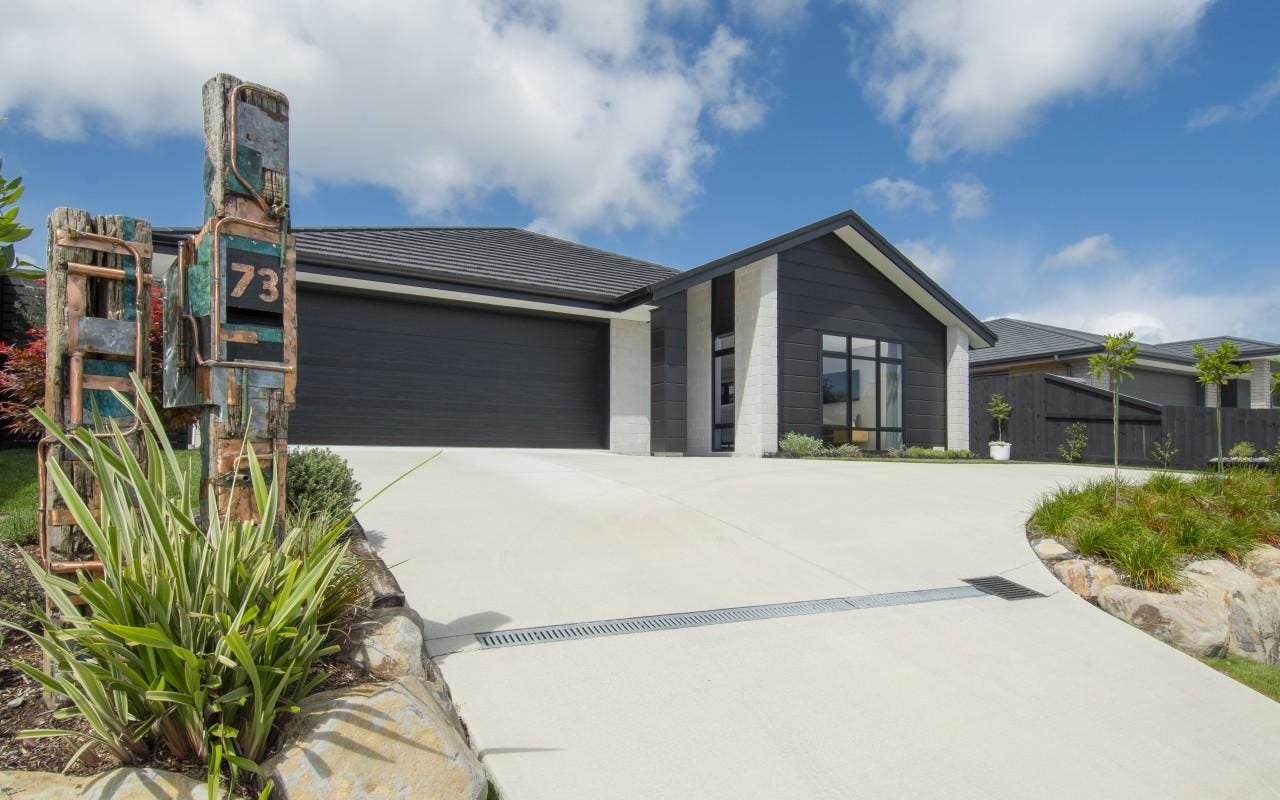73 Kennedy Road, Pyes Pa, Tauranga - Carousel 1