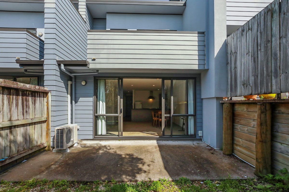 1C O'Donoghue Street, Hillcrest, Hamilton - Carousel 10
