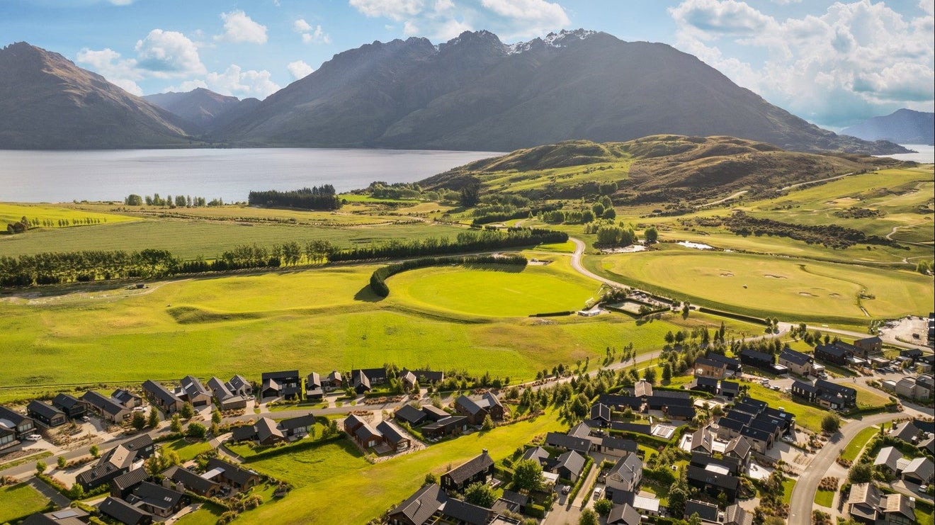 12 Arran Lane, Jacks Point, Queenstown - Carousel 35