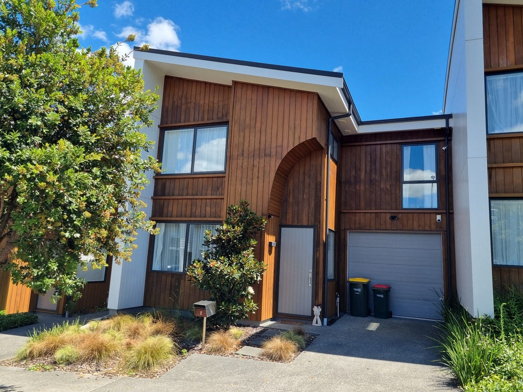8 Quarters Lane, Beachlands, Auckland - Carousel 1