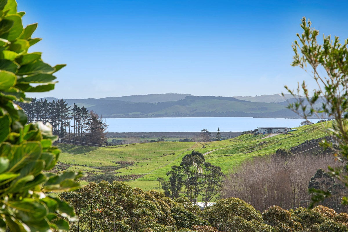 3050 Kaipara Coast Highway, Glorit, Warkworth - Carousel 2