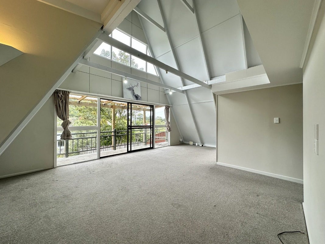 64 Bridge Road, Birchville, Upper Hutt - Carousel 2