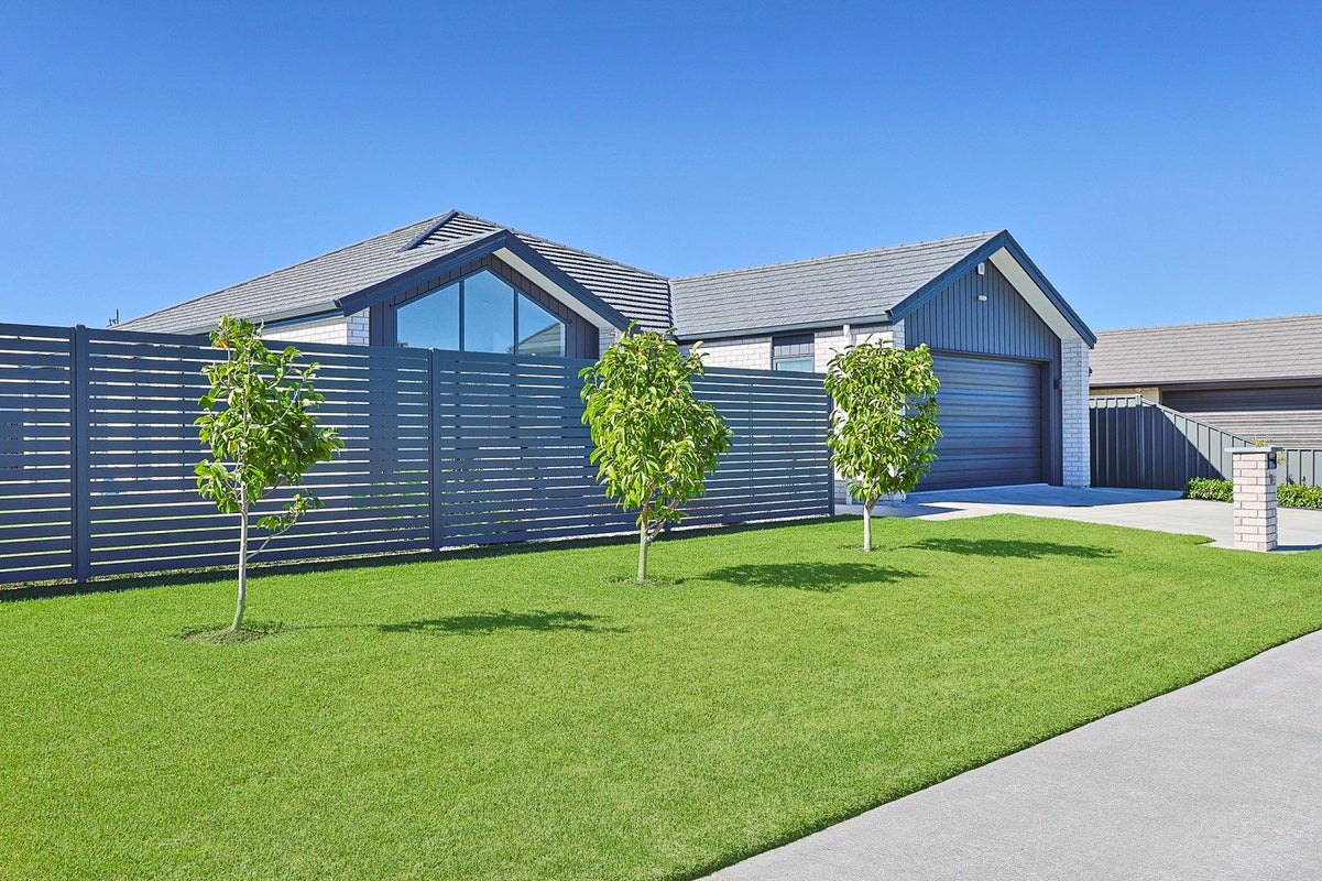 14 Manapouri Street, Poraiti, Napier - Carousel 1