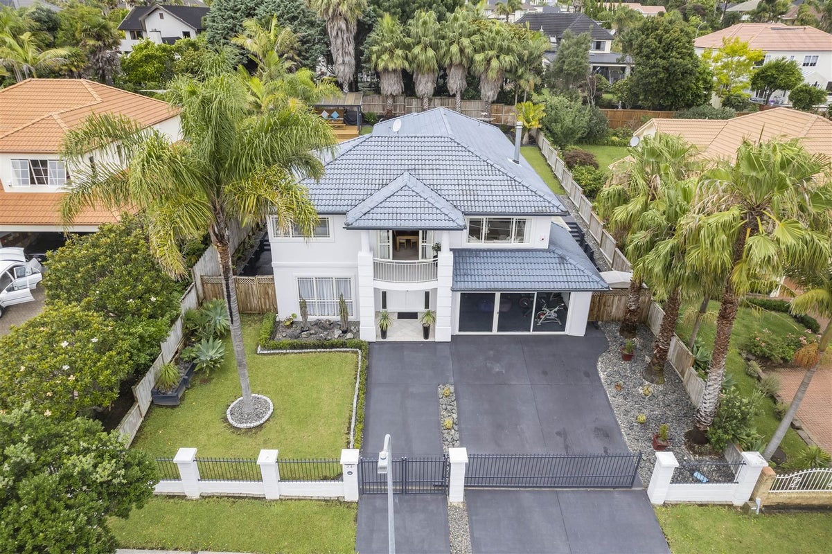24 Santa Ana Drive, Dannemora, Auckland - Carousel 2