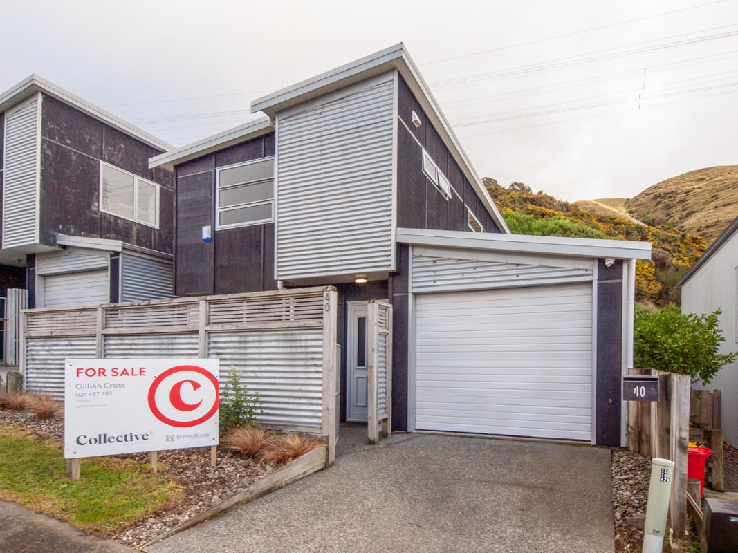 40 Erlestoke Crescent, Churton Park, Wellington - Carousel 2