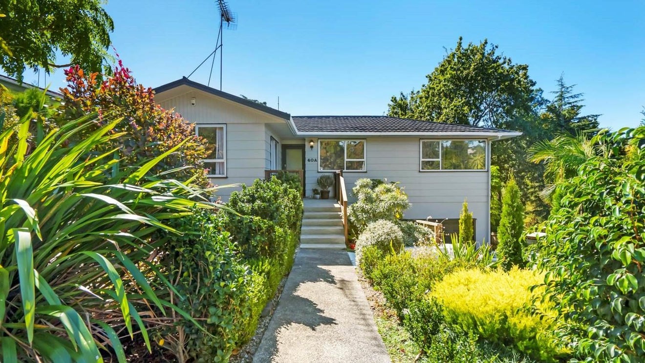 40A Weatherly Road, Torbay, Auckland - Carousel 1
