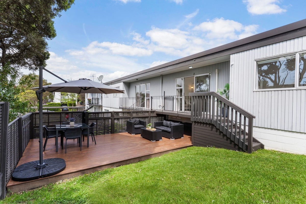 7/19 Houghton Street, Meadowbank, Auckland - Carousel 1