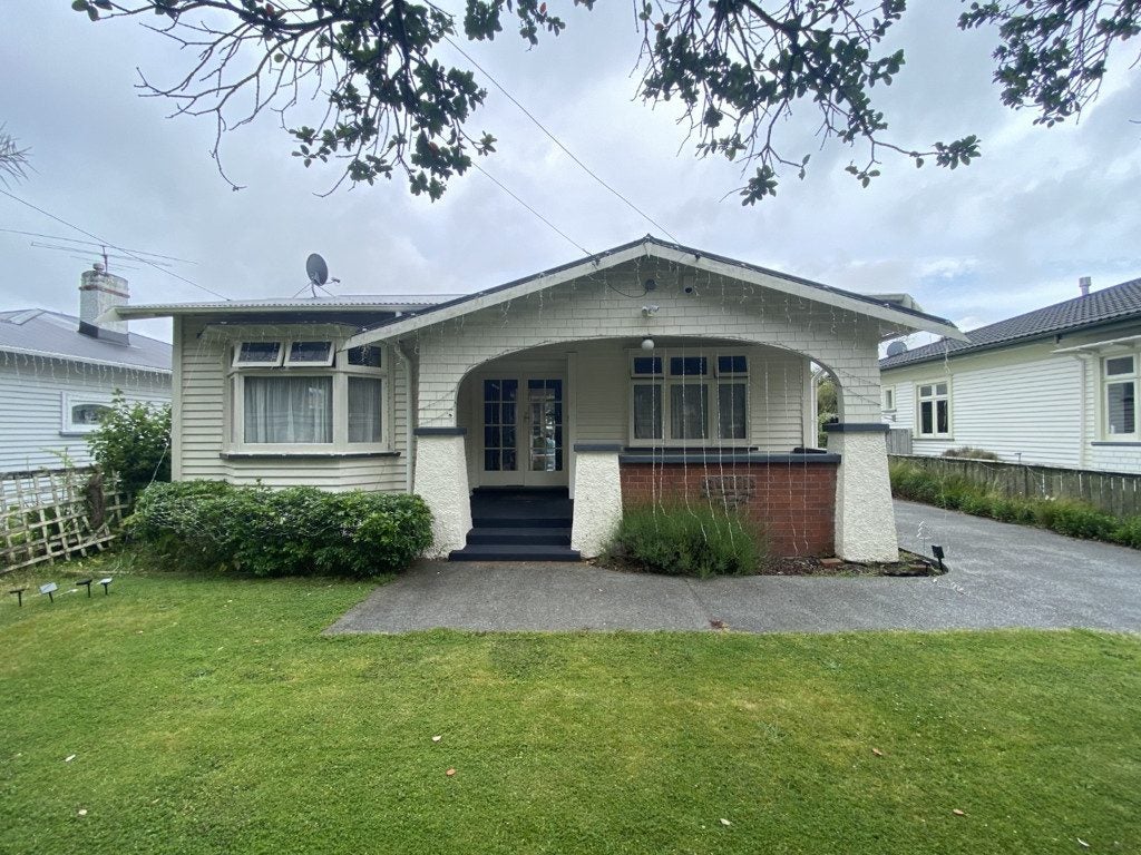 9 Trafalgar Street, Waiwhetu, Lower Hutt - Carousel 1