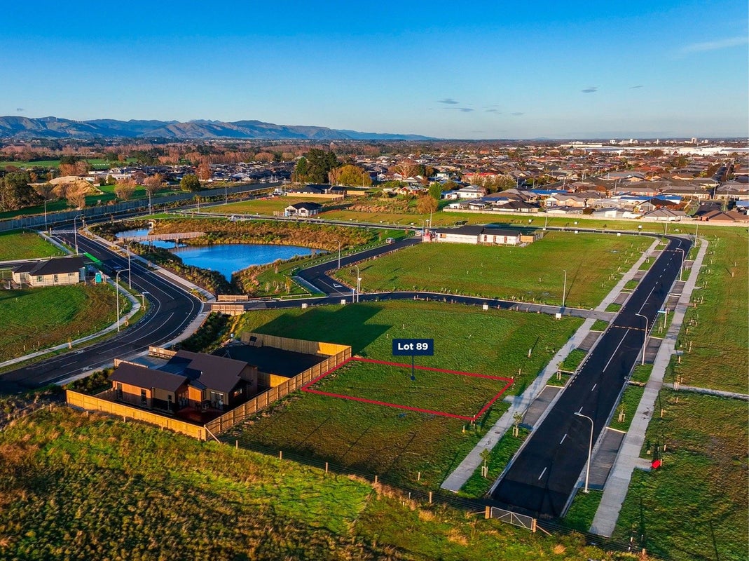 46 Pokerekere Crescent, Kelvin Grove, Palmerston North - Carousel 2