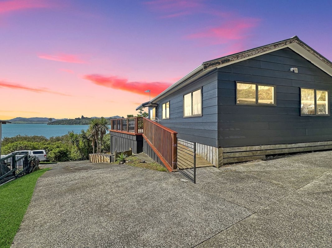 109A Totara North Road, Totara North, Kaeo - Carousel 2