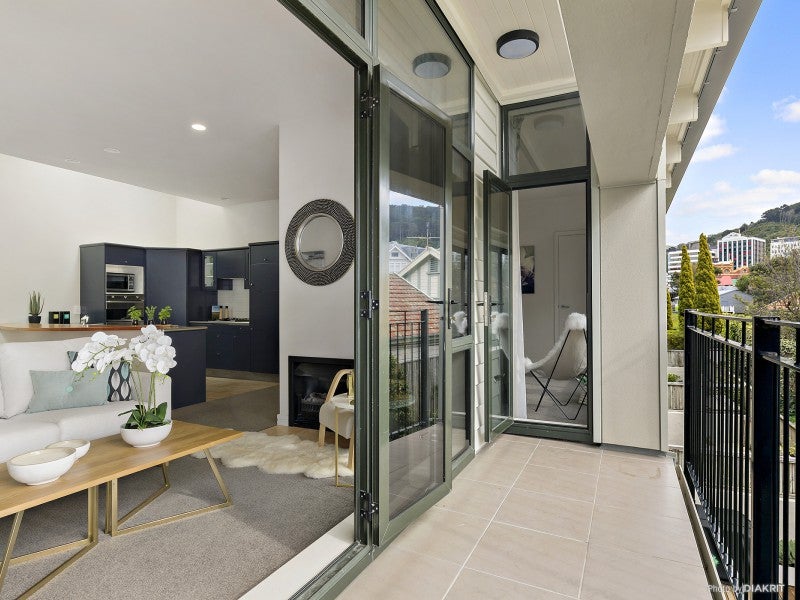 9/28 Hobson Street, Thorndon, Wellington - Carousel 2