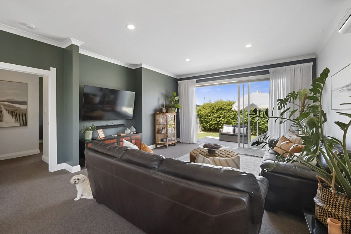 12 Barriball Street, Fitzroy, New Plymouth - Carousel 1