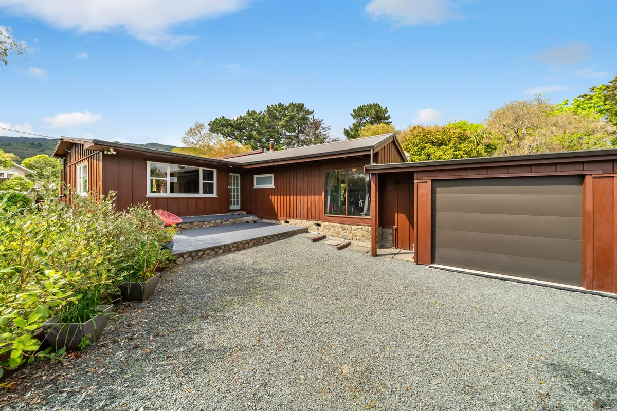 5 Paton Street, Maymorn, Upper Hutt - Carousel 2