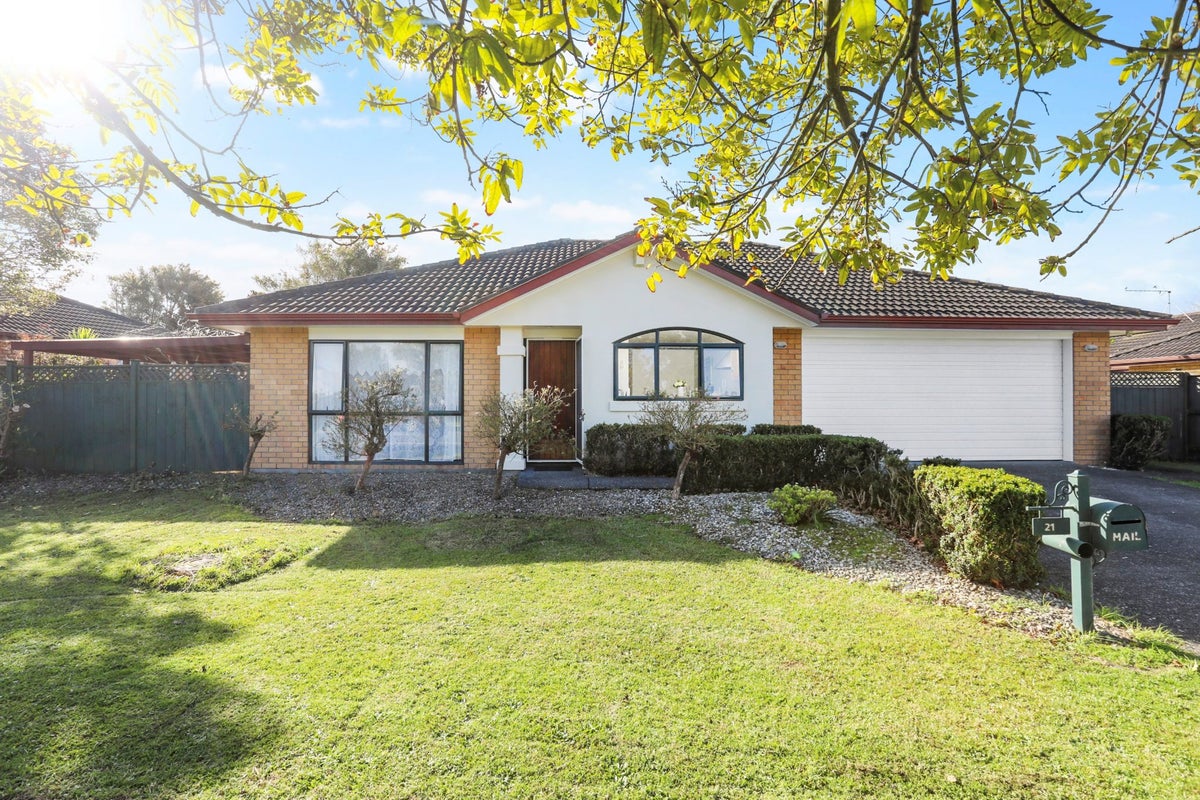 21 Magic Way, Randwick Park, Auckland - Carousel 1