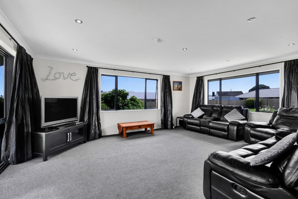 50B Penrod Drive, Bell Block, New Plymouth - Carousel 2